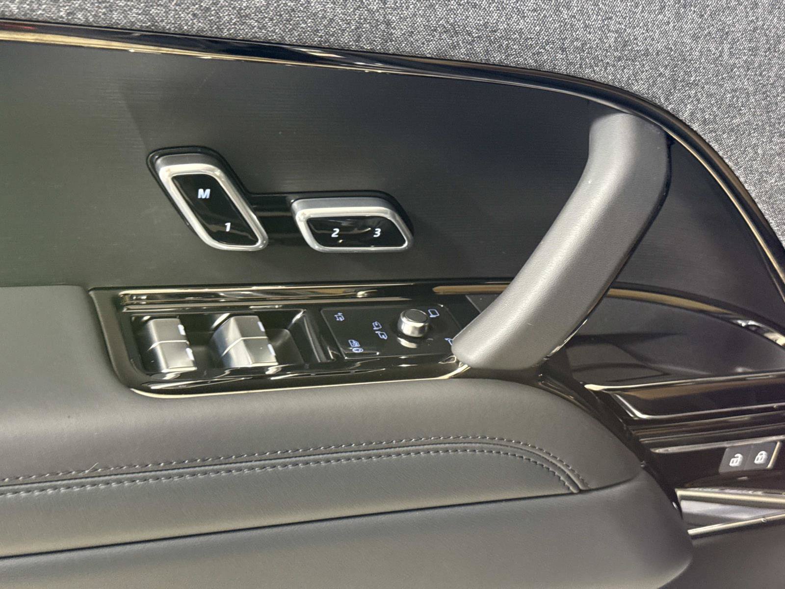 New 2026 Land Rover Range Rover Sport Dynamic SE AWD/4WD image 20