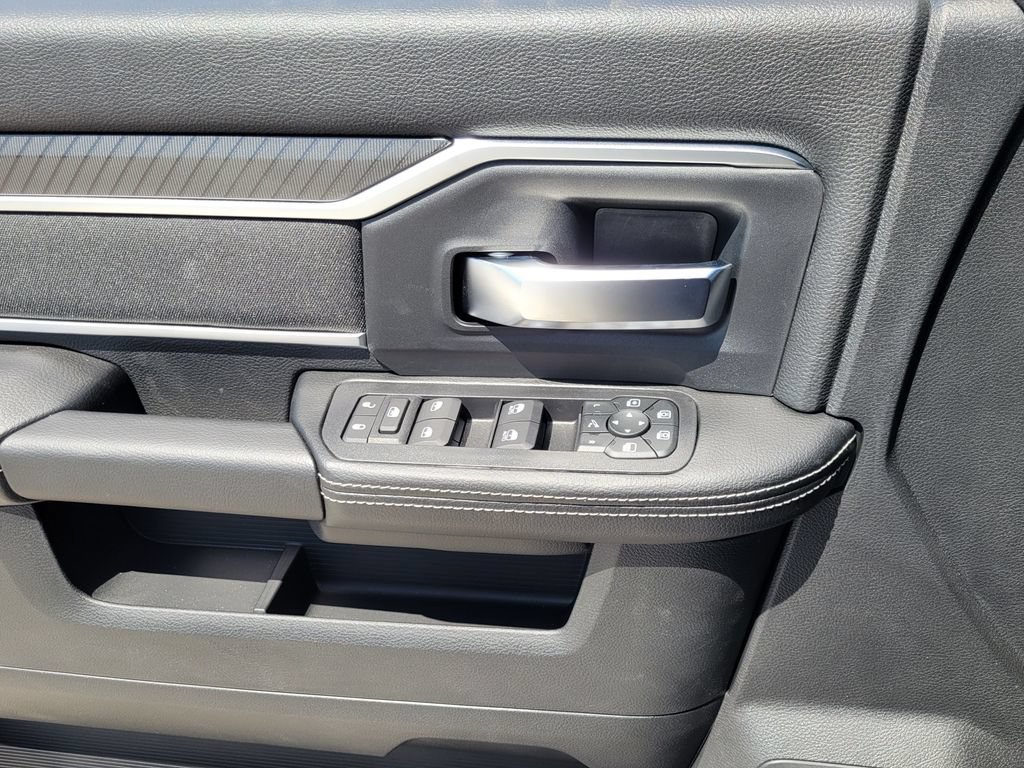 New 2026 RAM 2500 Big Horn AWD/4WD image 16