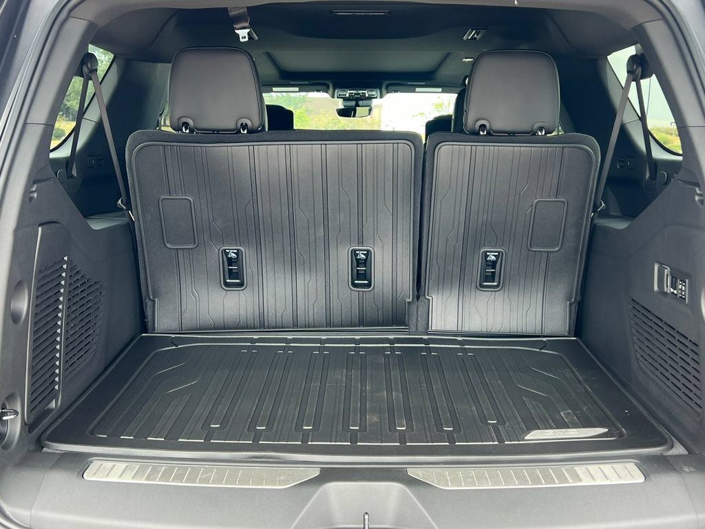 New 2026 GMC Yukon XL Denali Ultimate w/ LPO, Floor Liner Package AWD/4WD image 49
