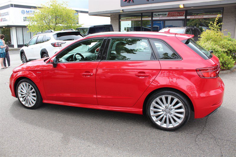 Used 2017 Audi A3 e-tron Premium w/ Sport Package FWD image 3