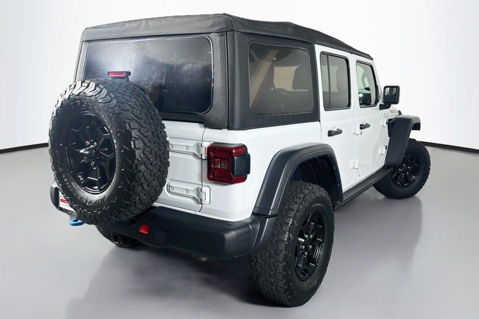 Used 2023 Jeep Wrangler Unlimited Rubicon 4xe AWD/4WD image 13