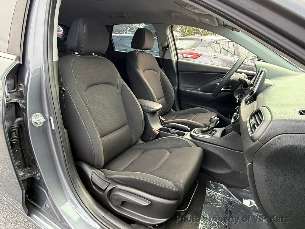 Used 2018 Hyundai Elantra GT FWD image 14