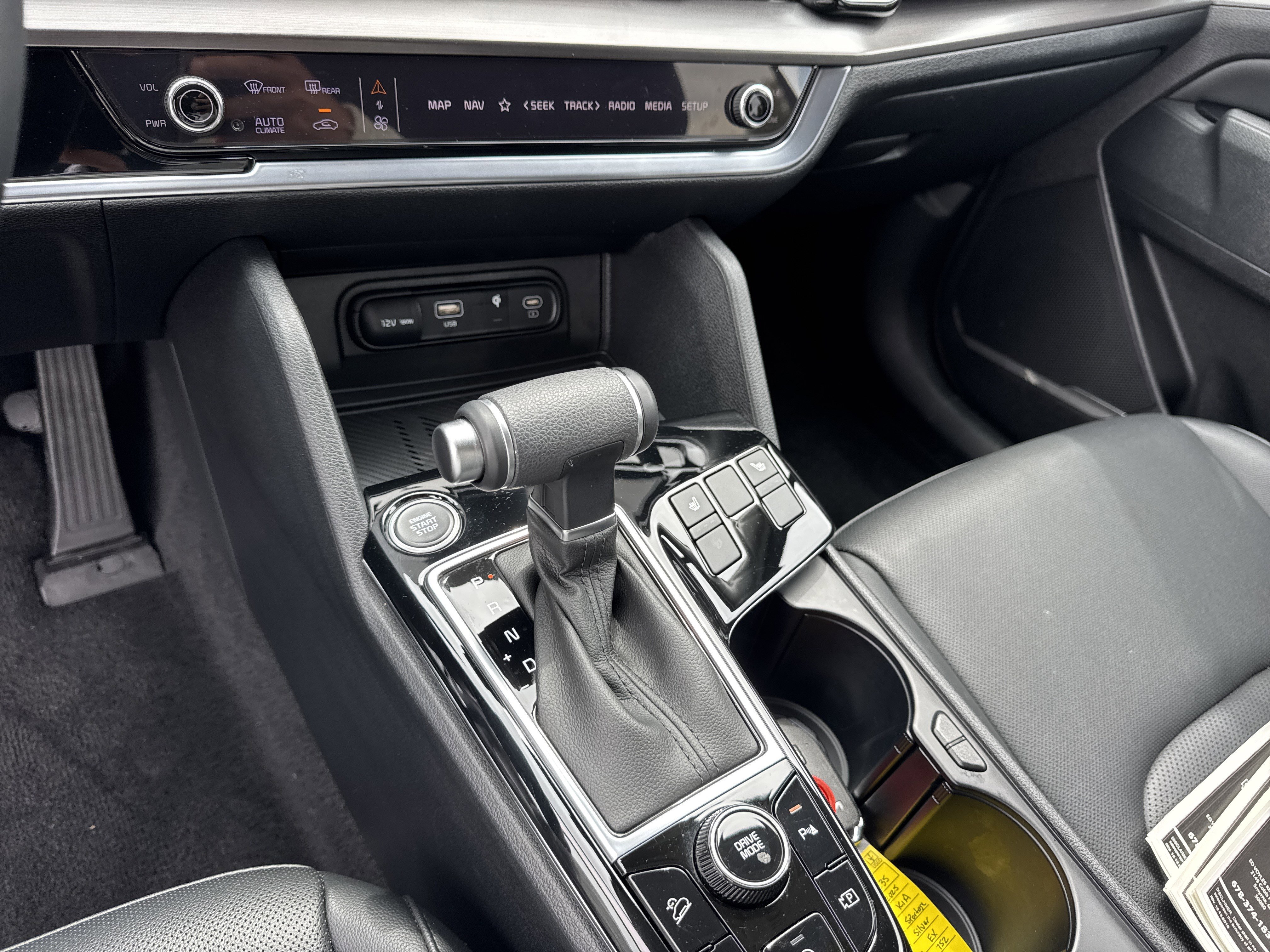 Certified 2025 Kia Sportage EX image 30