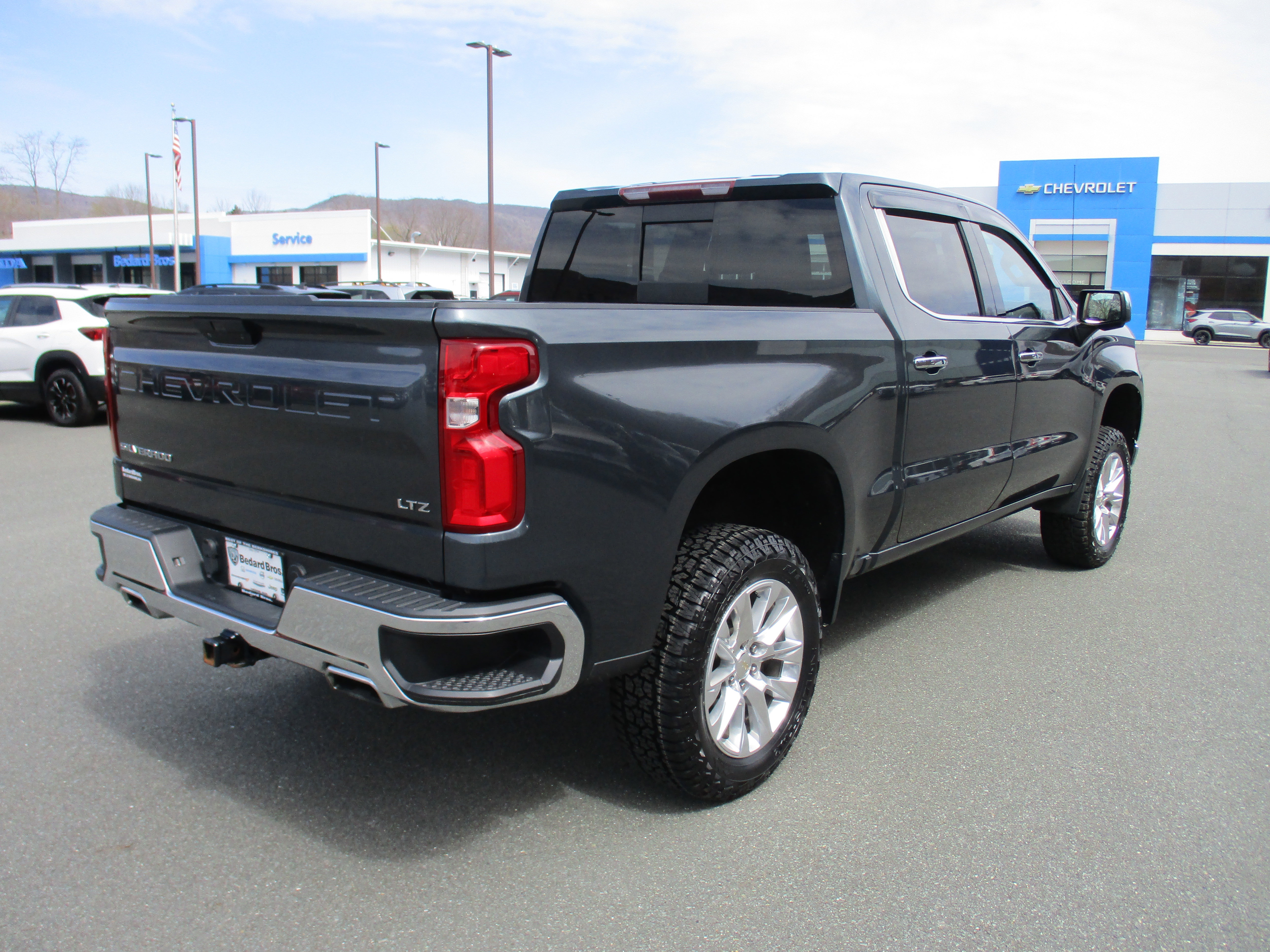 Used 2019 Chevrolet Silverado 1500 LTZ image 5