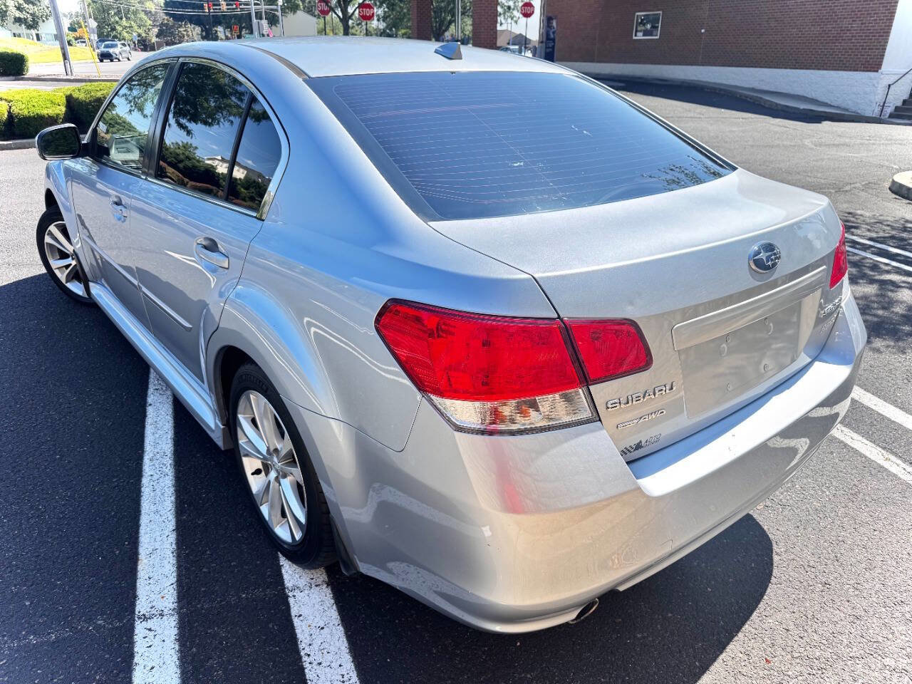 Used 2013 Subaru Legacy 2.5i Limited image 9
