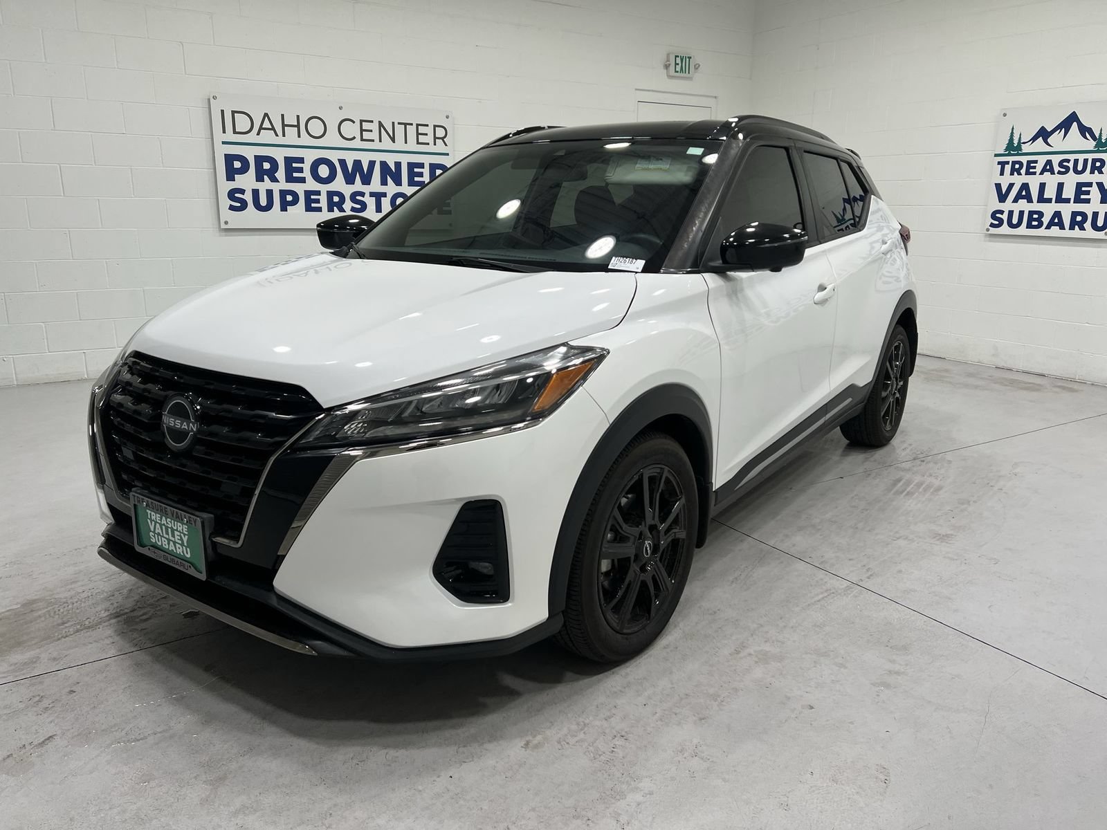 Used 2024 Nissan Kicks SR FWD image 4