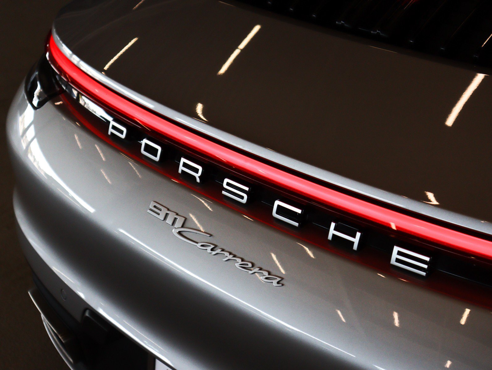 Used 2023 Porsche 911 Carrera w/ Premium Package RWD image 26