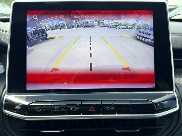 Used 2025 Jeep Compass Trailhawk image 30