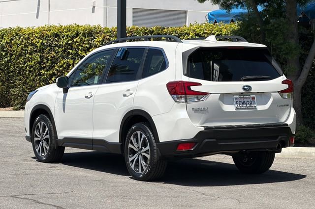 Used 2023 Subaru Forester Limited AWD/4WD image 6