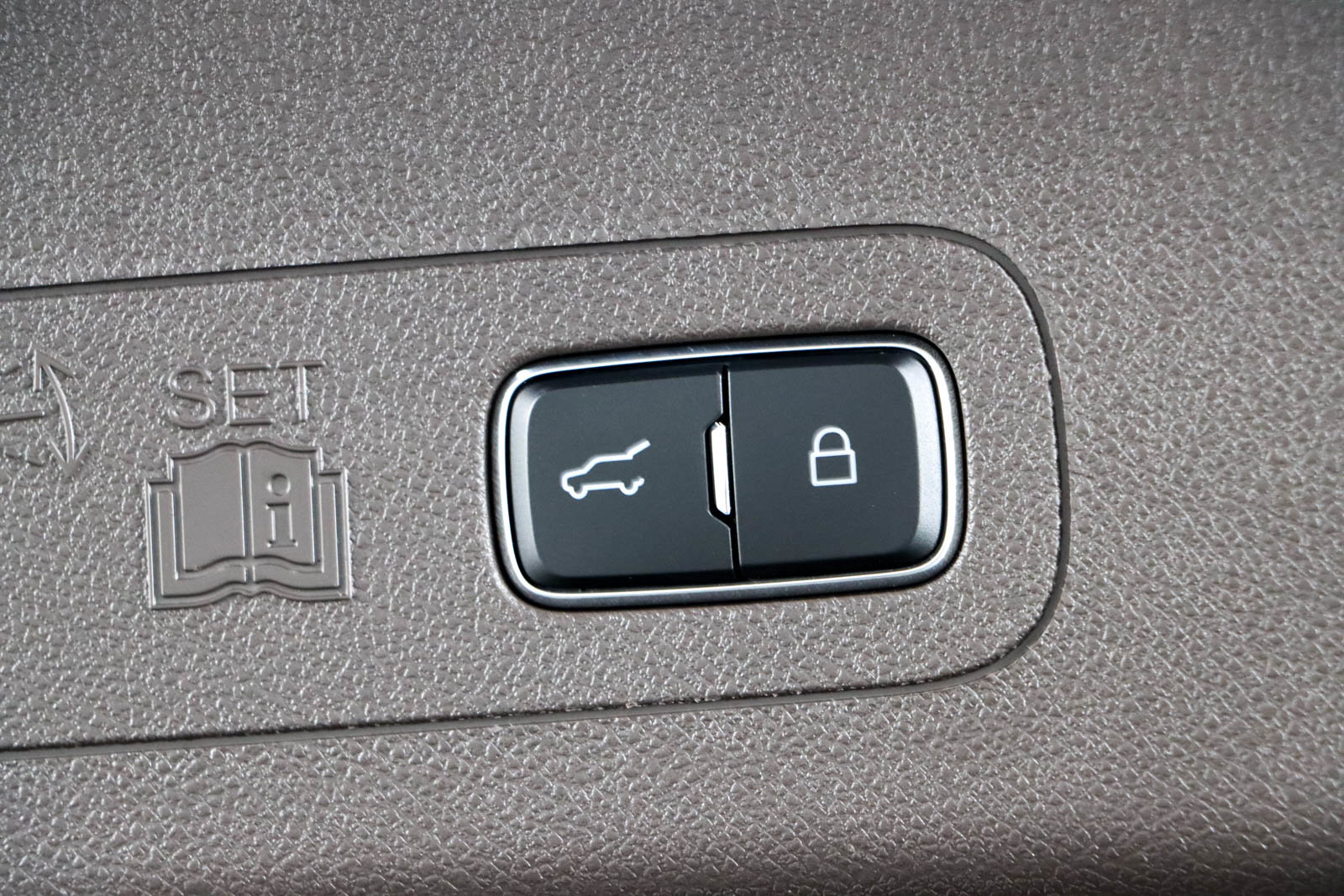 Used 2021 Lincoln Aviator Reserve w/ Equipment Group 208A AWD/4WD image 32