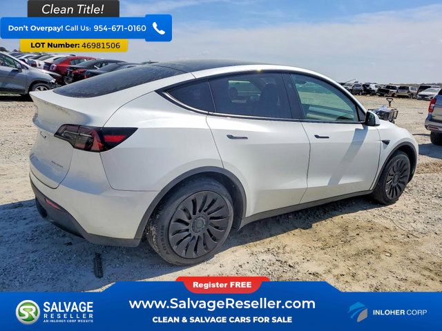 Used 2023 Tesla Model Y AWD image 4