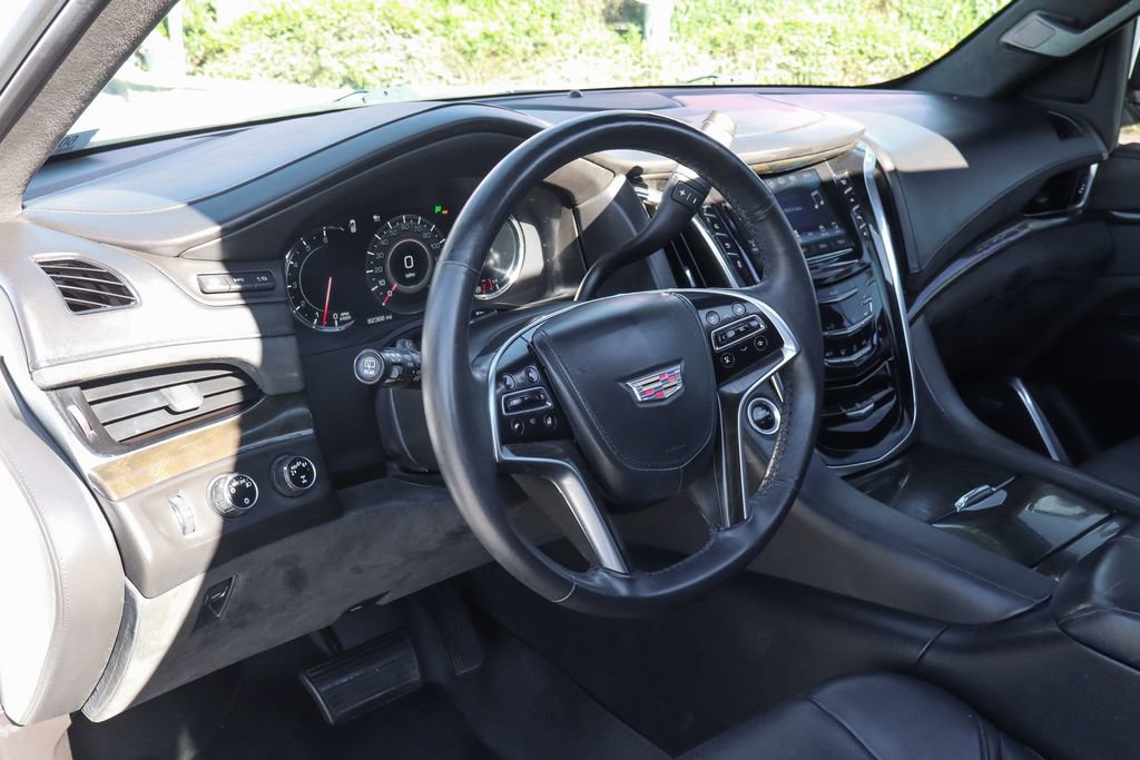 Used 2017 Cadillac Escalade ESV Platinum image 23
