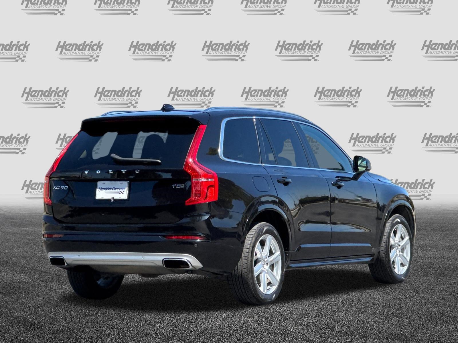 Used 2021 Volvo XC90 T5 Momentum AWD/4WD image 5