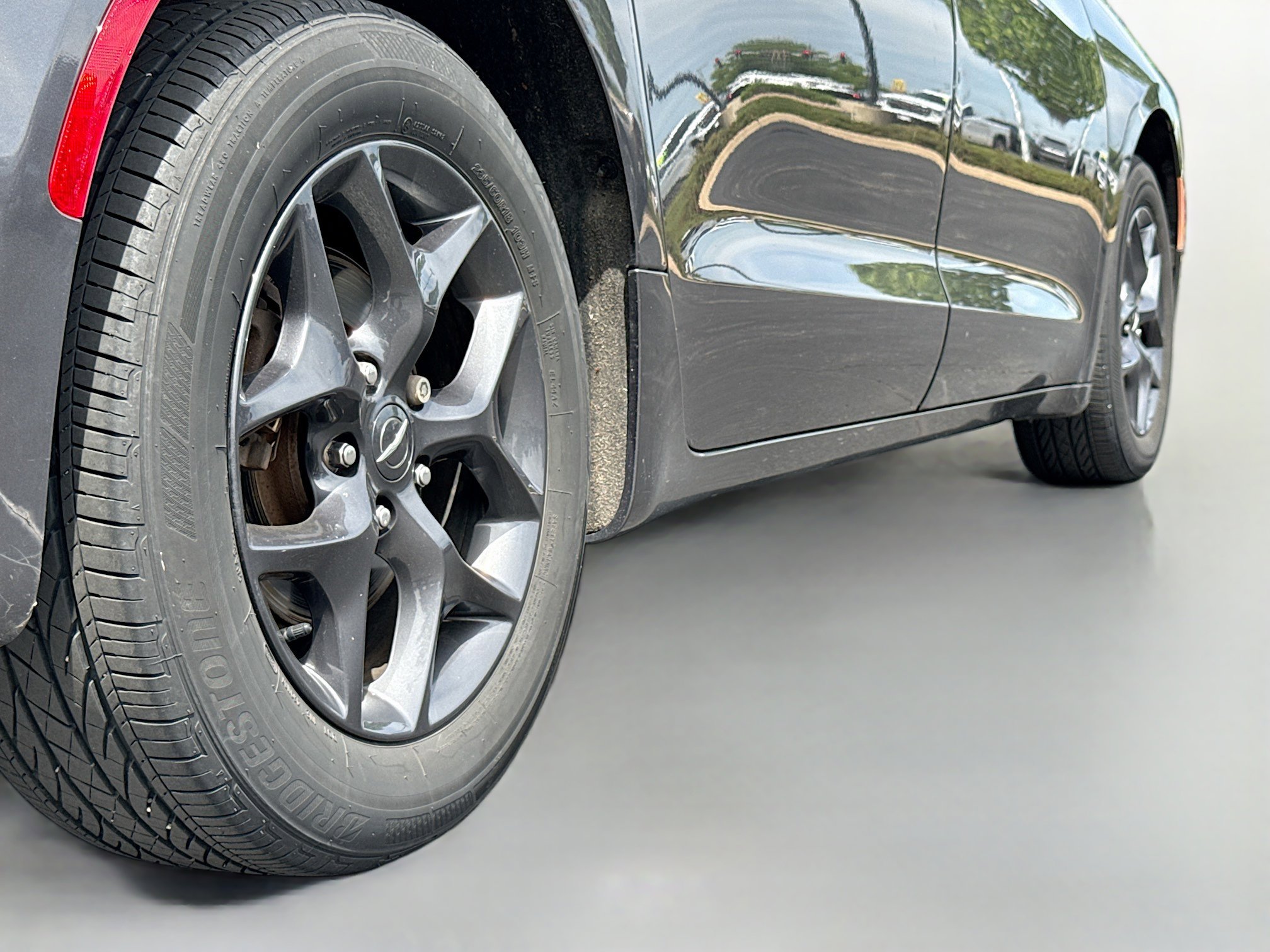 Used 2020 Chrysler Pacifica Touring FWD image 16