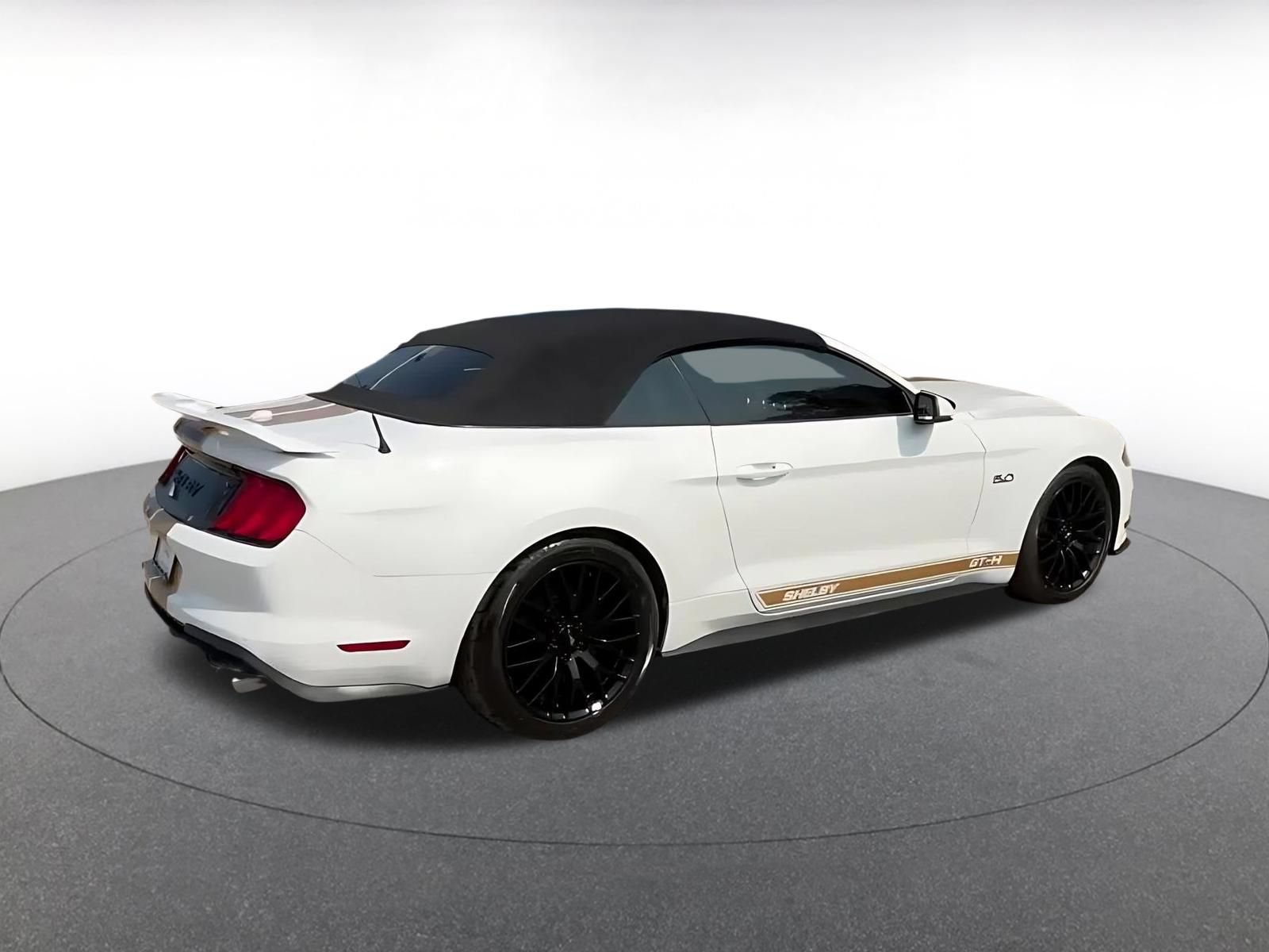Used 2022 Ford Mustang GT Premium w/ GT Performance Package RWD image 15