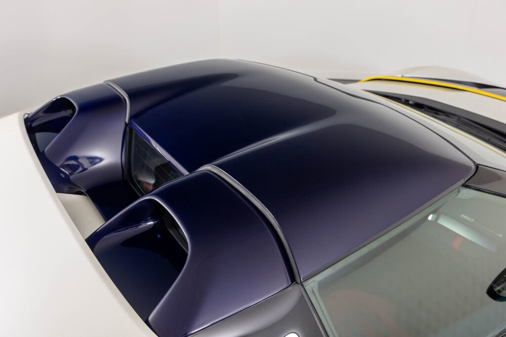 Certified 2024 Ferrari 812 Competizione A RWD image 41