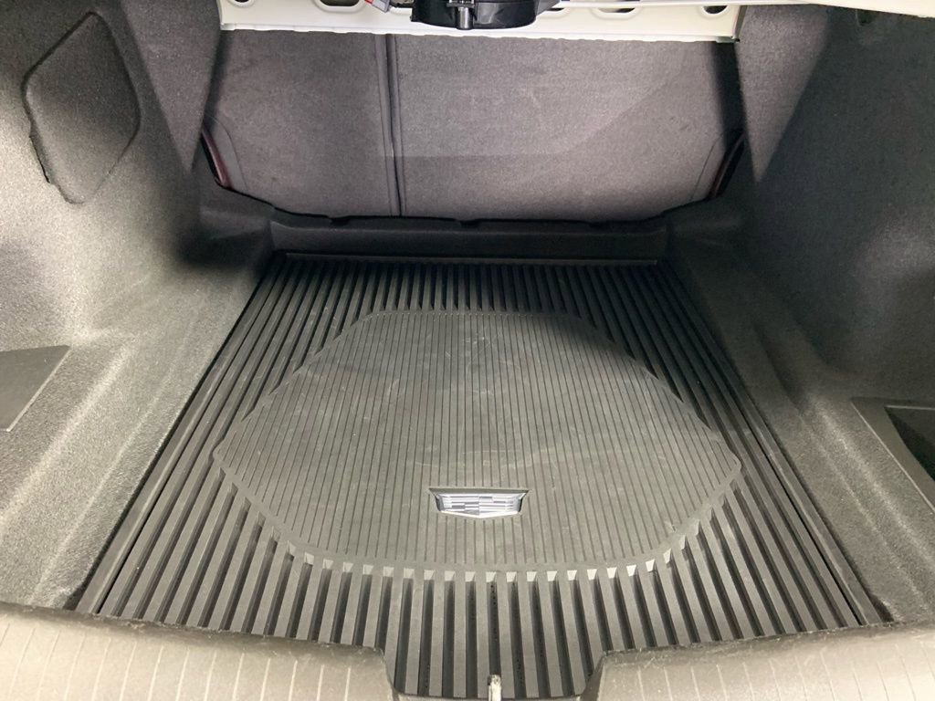 Used 2022 Cadillac CT4 V w/ Technology Package image 10