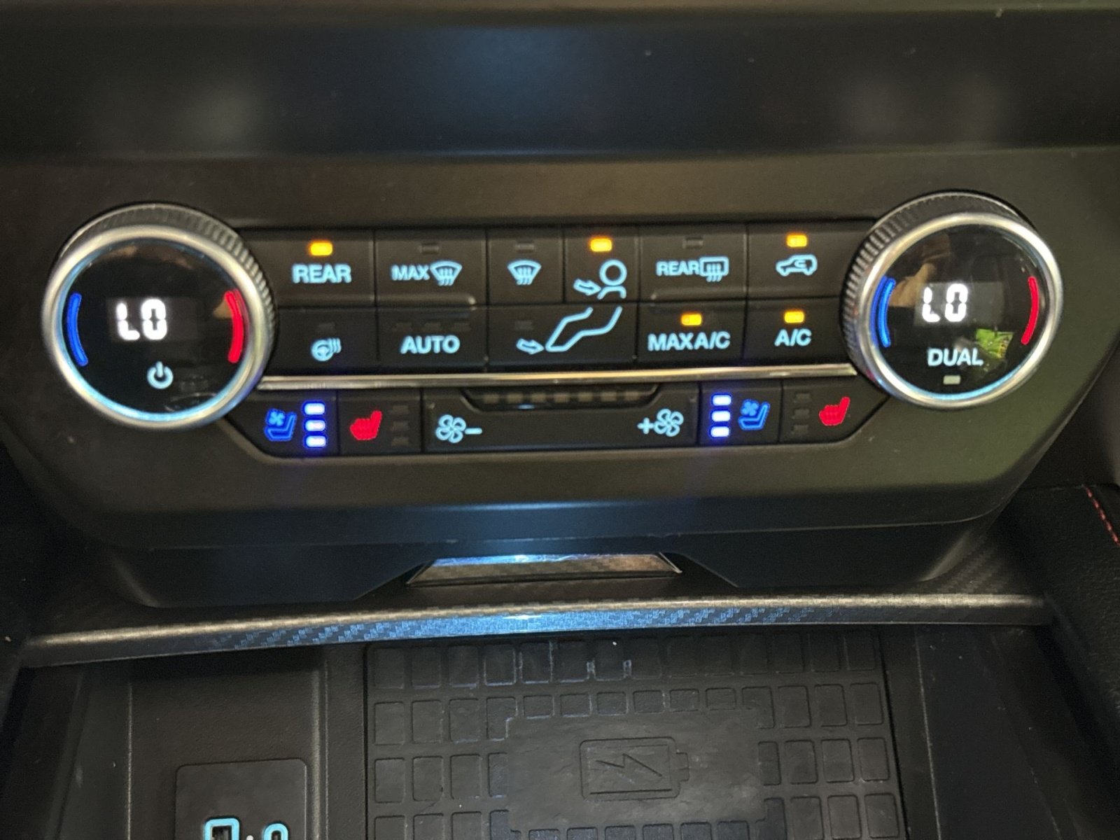 Used 2021 Ford Expedition Limited AWD/4WD image 22