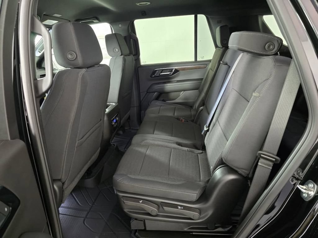 Used 2026 Chevrolet Tahoe LS w/ LPO, Dark Essentials Package AWD/4WD image 17