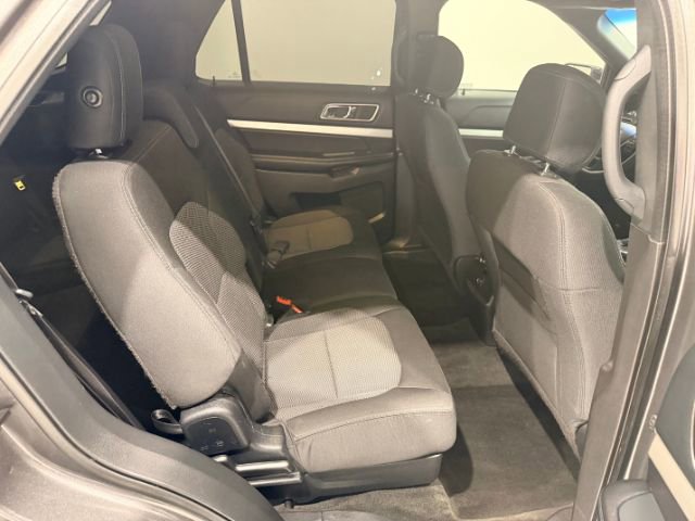 Used 2017 Ford Explorer XLT w/ Equipment Group 201A image 38