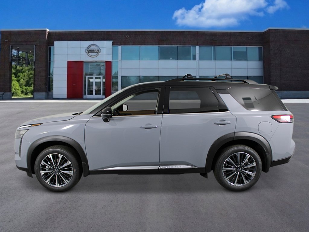 New 2026 Nissan Pathfinder Platinum image 2