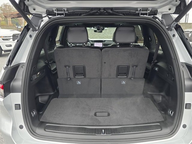 New 2025 Jeep Grand Cherokee L Limited image 9