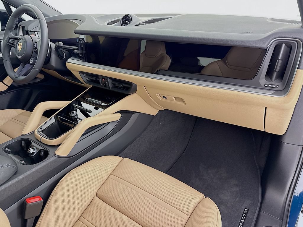 New 2026 Porsche Cayenne Coupe AWD/4WD image 33