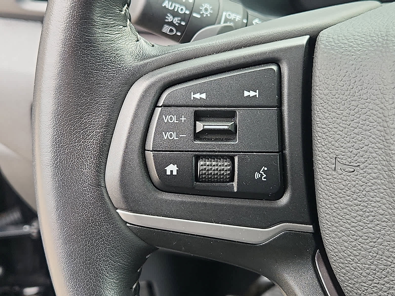 Used 2025 Honda Ridgeline Sport image 22