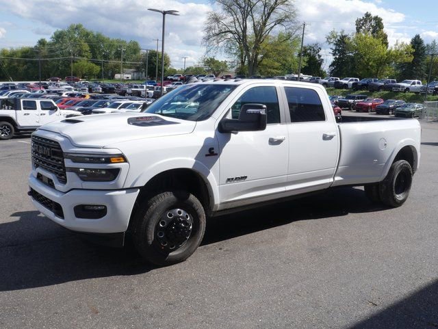 New 2026 RAM 3500 Limited image 10