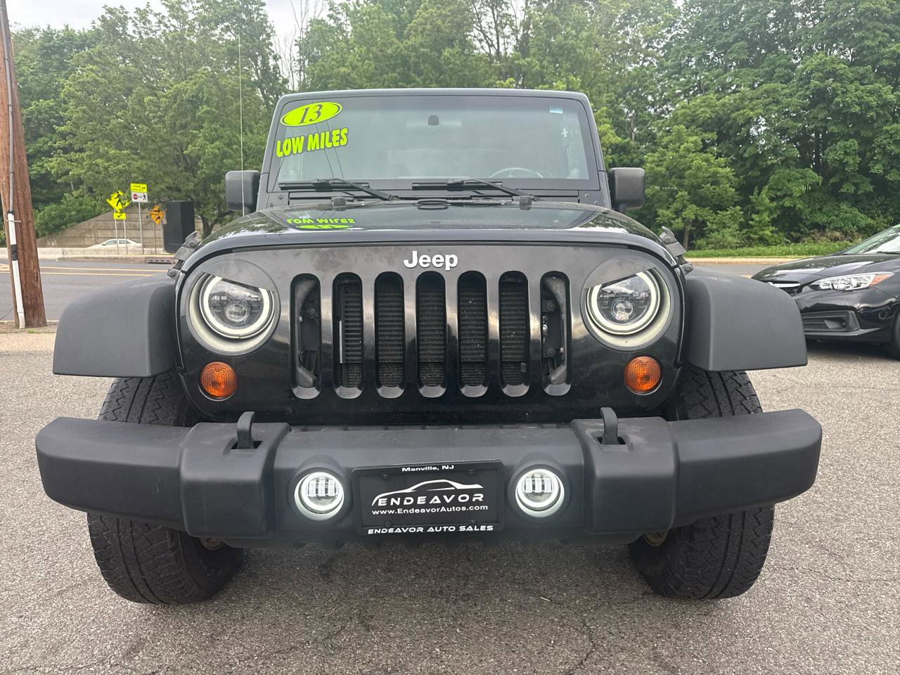 Used 2013 Jeep Wrangler Sport w/ Connectivity Group AWD/4WD image 2