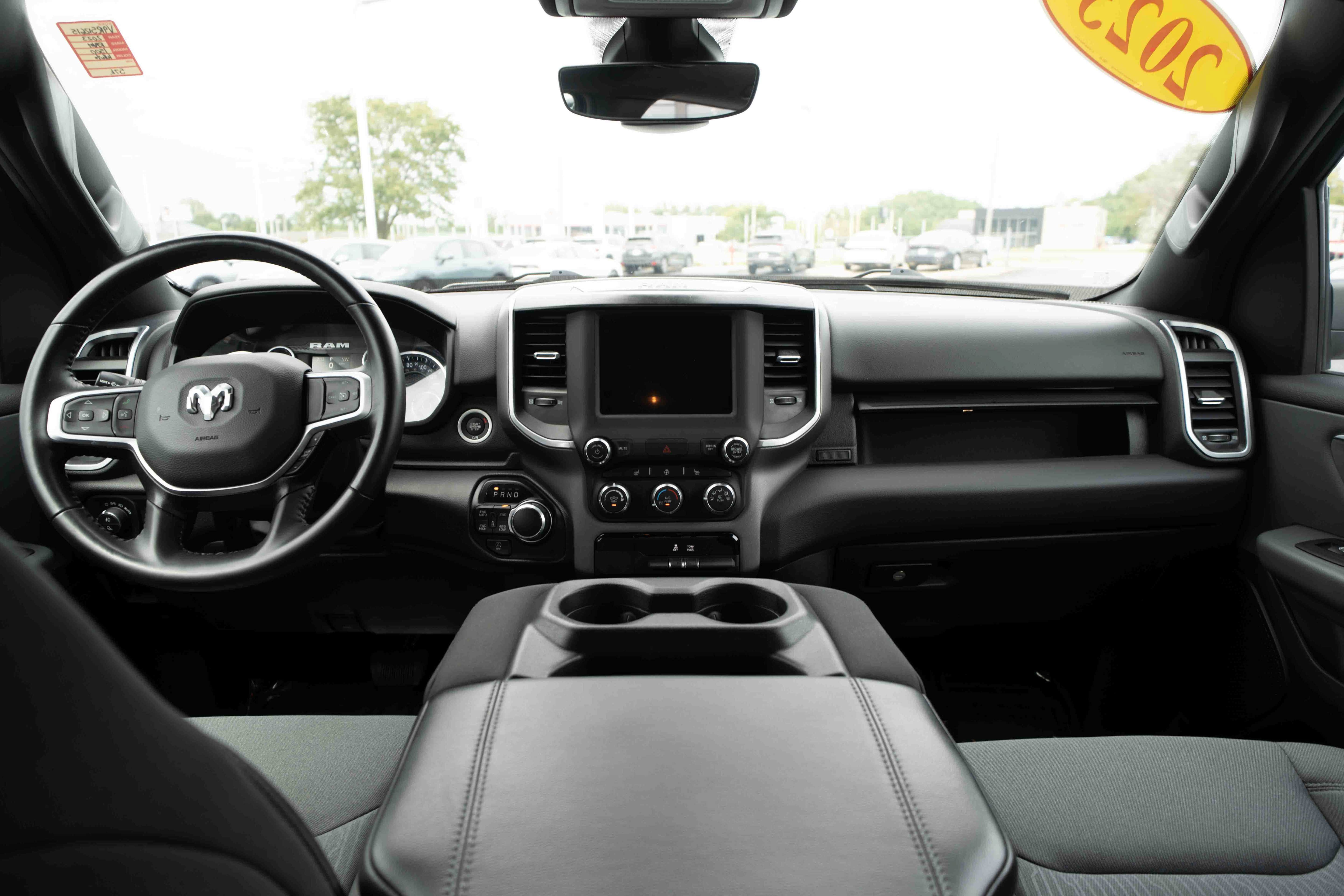 Used 2023 RAM 1500 Big Horn AWD/4WD image 19