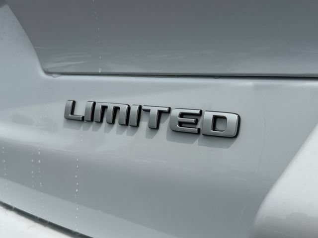 New 2026 Jeep Grand Cherokee L Limited AWD/4WD image 9