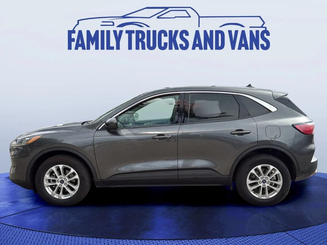 Used 2020 Ford Escape SE AWD/4WD image 2