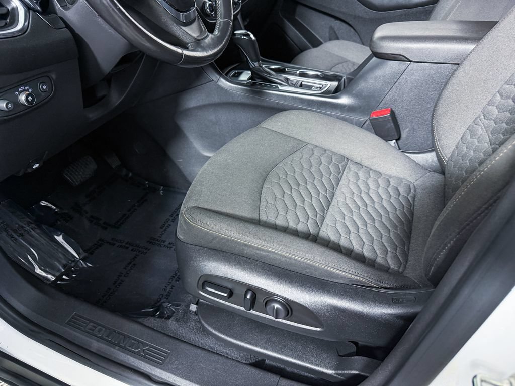 Used 2020 Chevrolet Equinox LT AWD/4WD image 29