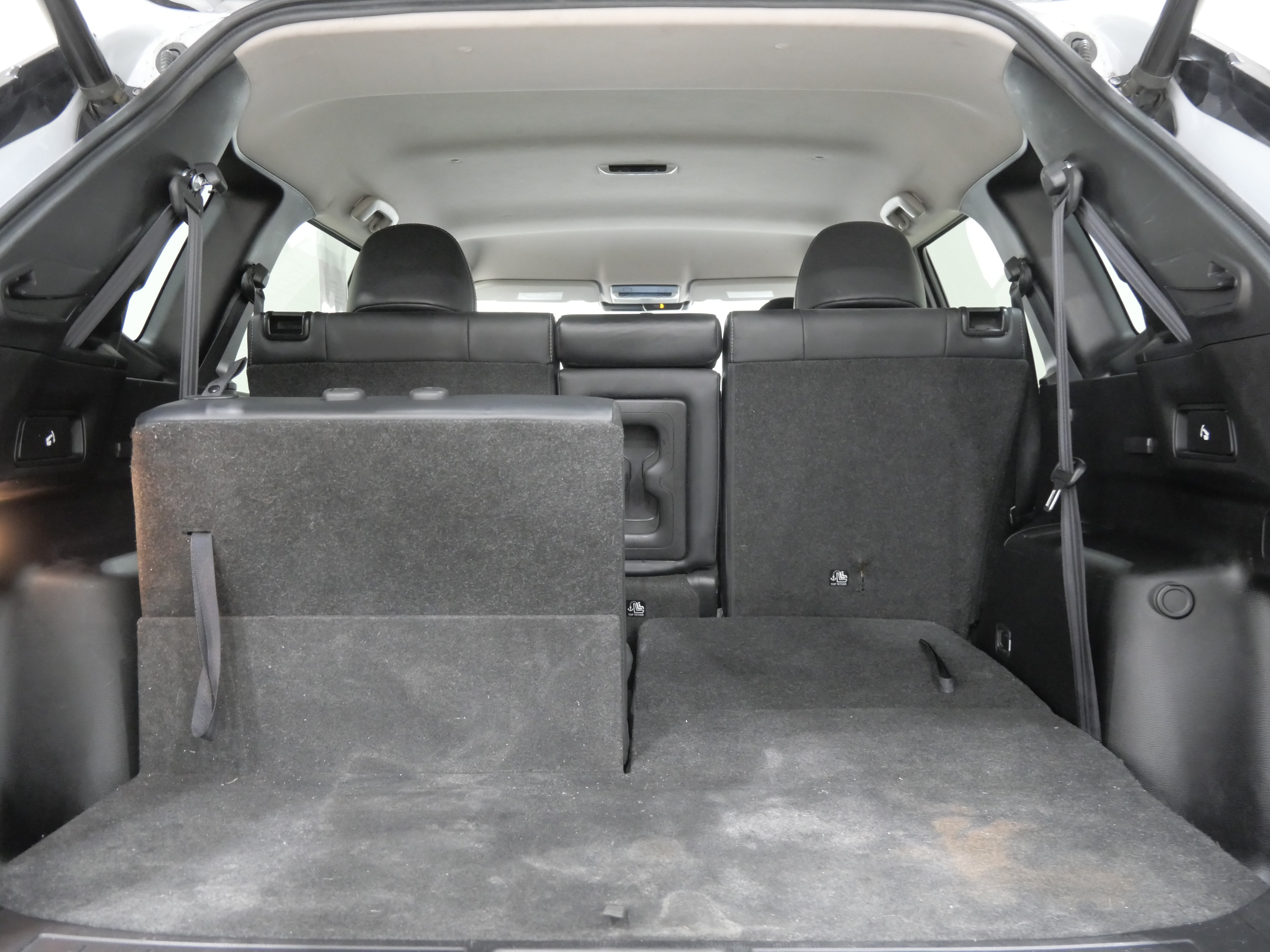 Used 2024 Mitsubishi Outlander AWD image 27