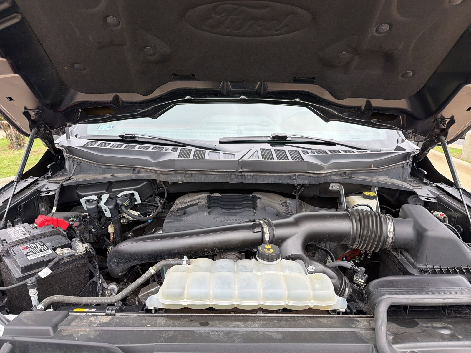 Used 2022 Ford F150 Lariat AWD/4WD image 13