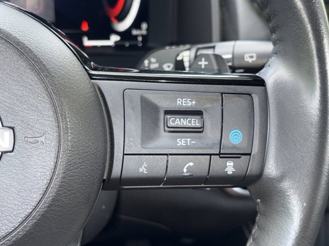 Used 2024 Nissan Rogue Platinum w/ Platinum Premium Package FWD image 22