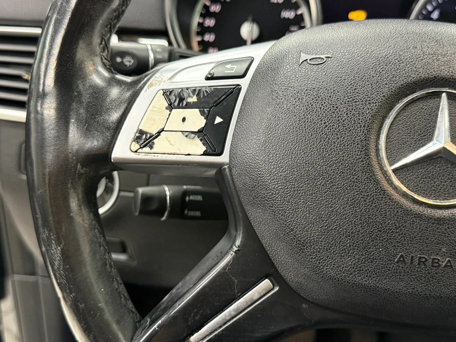 Used 2015 Mercedes-Benz ML 350 2WD w/ Premium 1 Package image 28