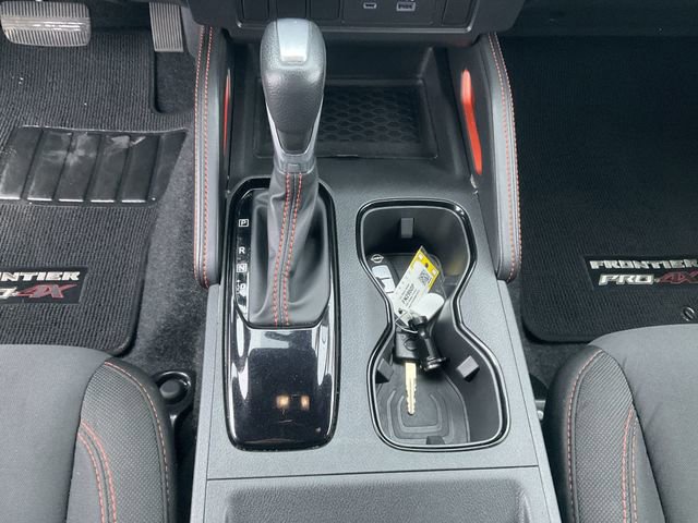 Used 2024 Nissan Frontier PRO-4X image 23