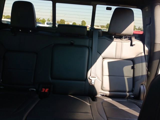 Used 2022 Chevrolet Silverado 3500 High Country image 30