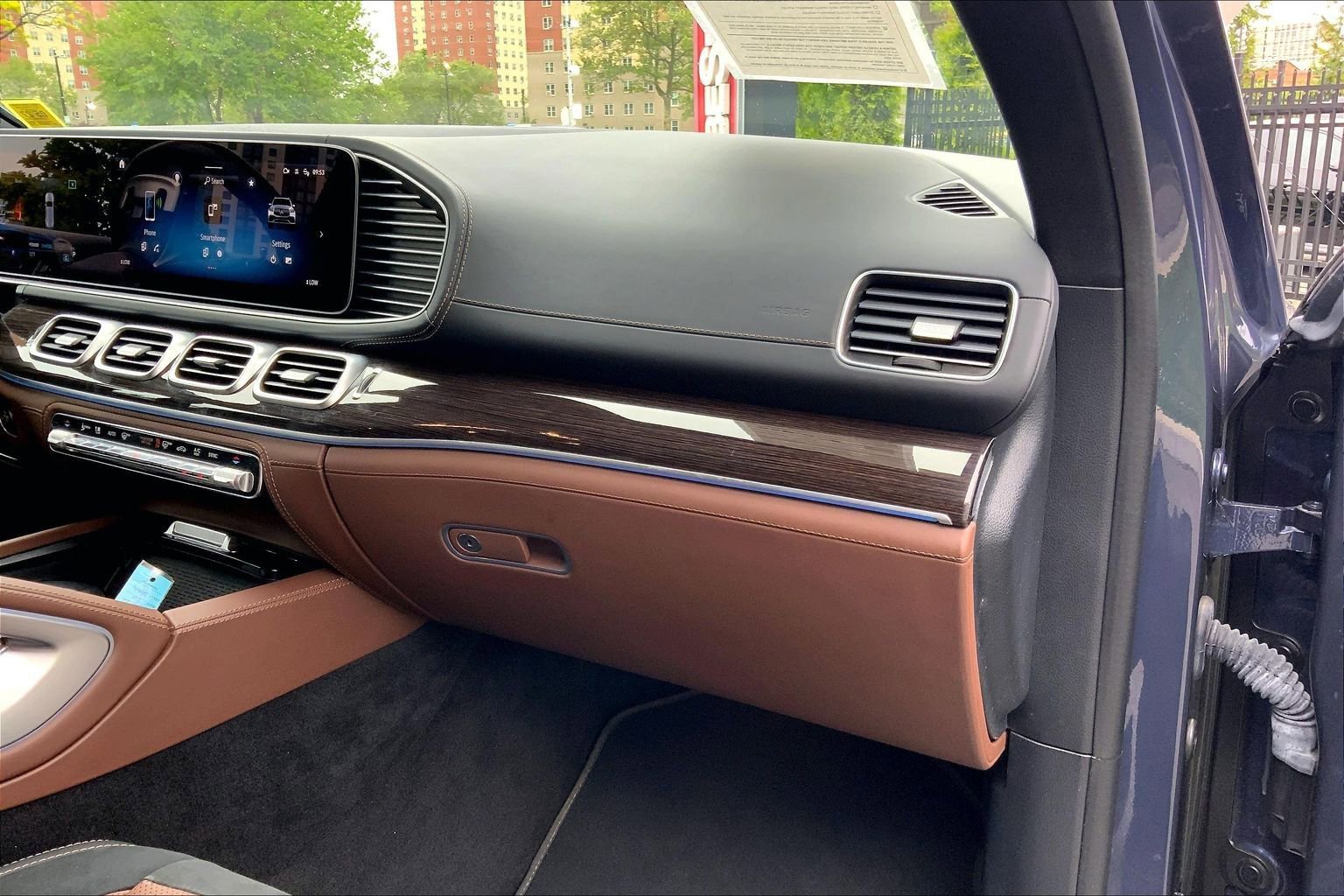Used 2024 Mercedes-Benz GLS 63 AMG 4MATIC image 18