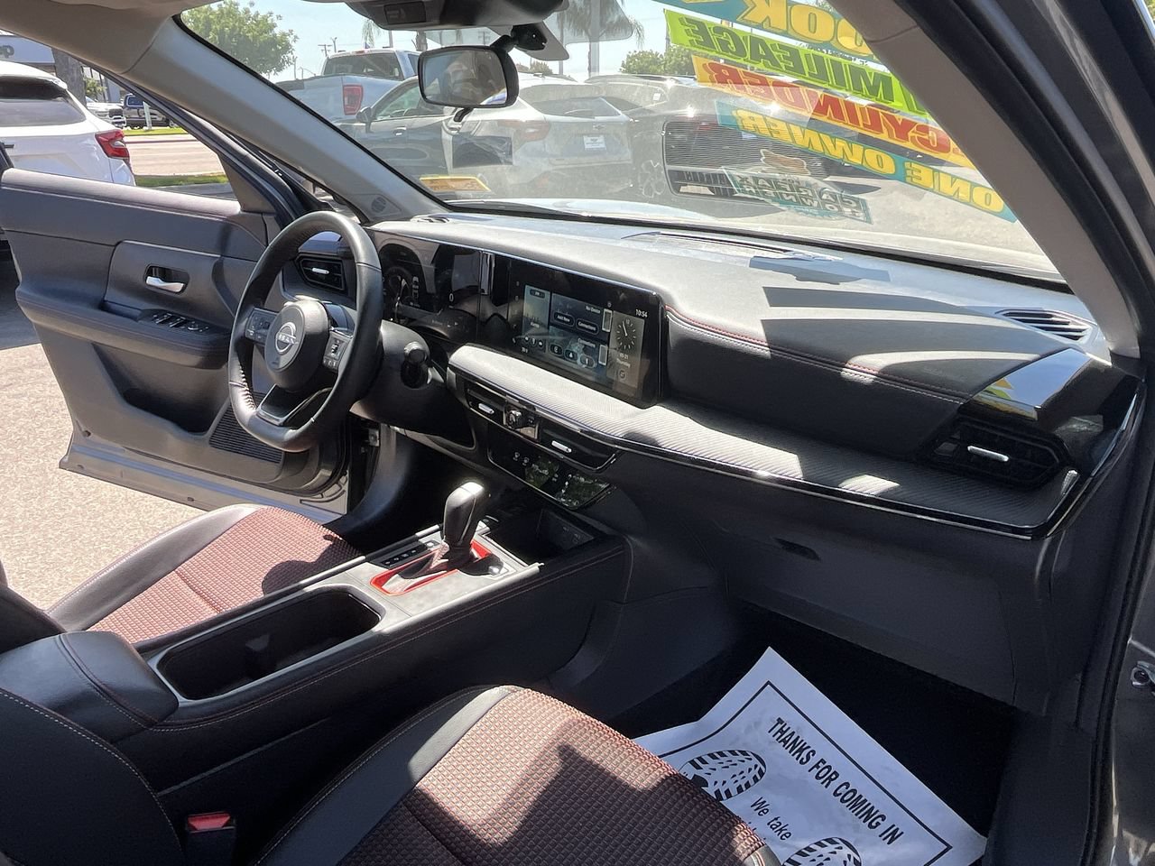 Used 2025 Nissan Kicks SR FWD image 25