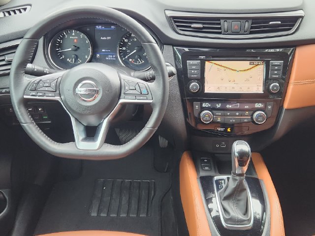 Used 2018 Nissan Rogue SL w/ Premium Package FWD image 26