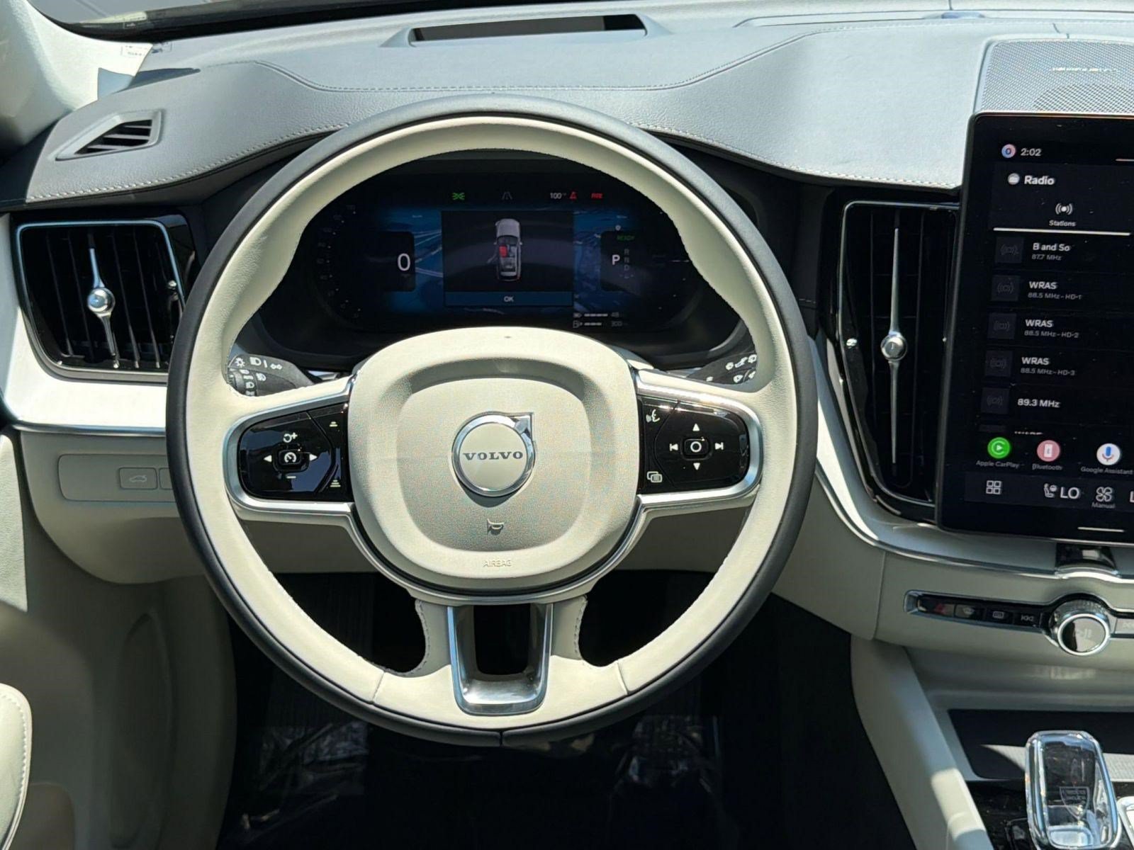New 2026 Volvo XC60 T8 Ultra w/ Climate Package AWD/4WD image 16