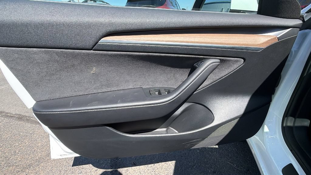 Used 2023 Tesla Model 3 Standard Range RWD image 18
