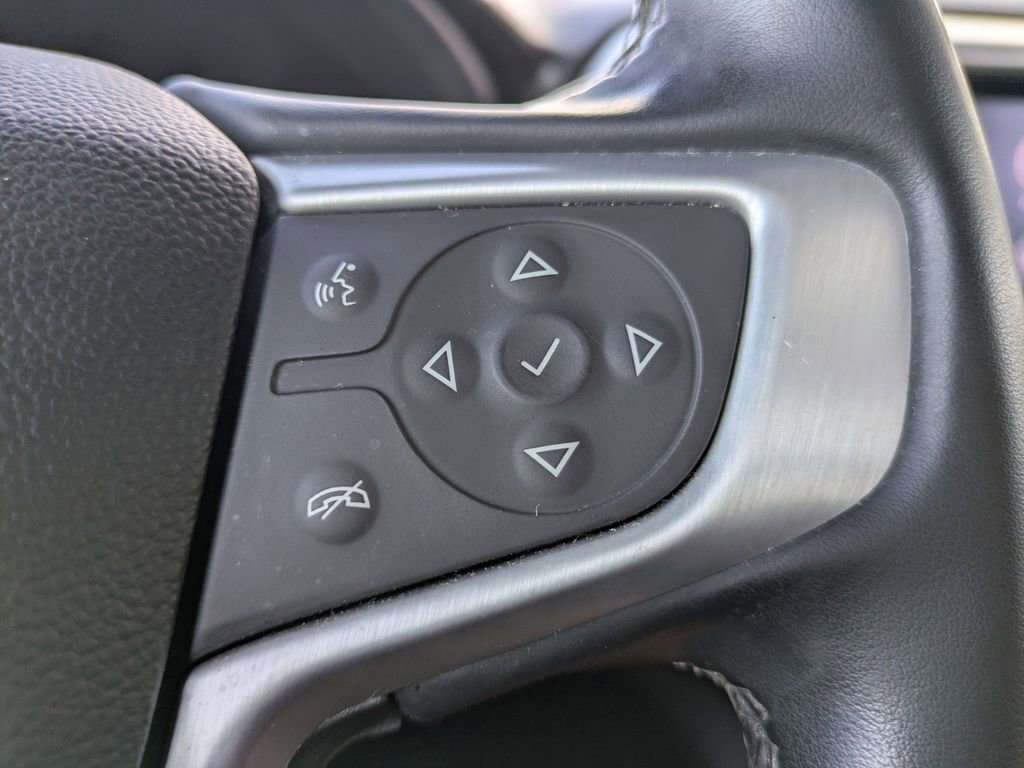 Used 2023 GMC Acadia SLT image 26