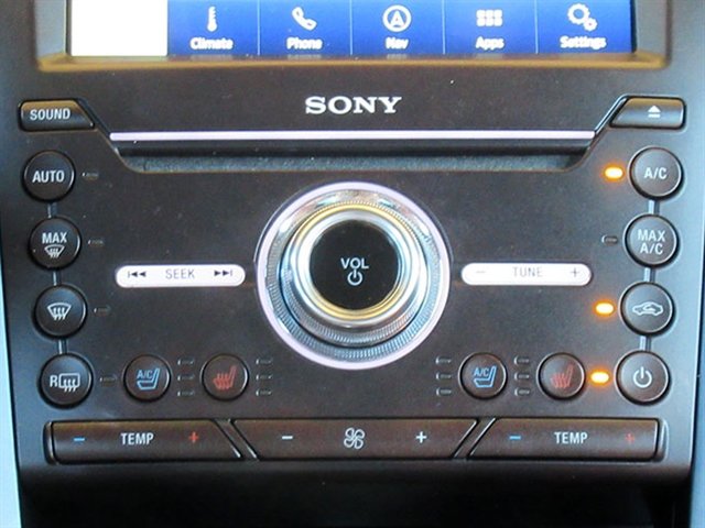 Used 2020 Ford Fusion Titanium FWD image 27