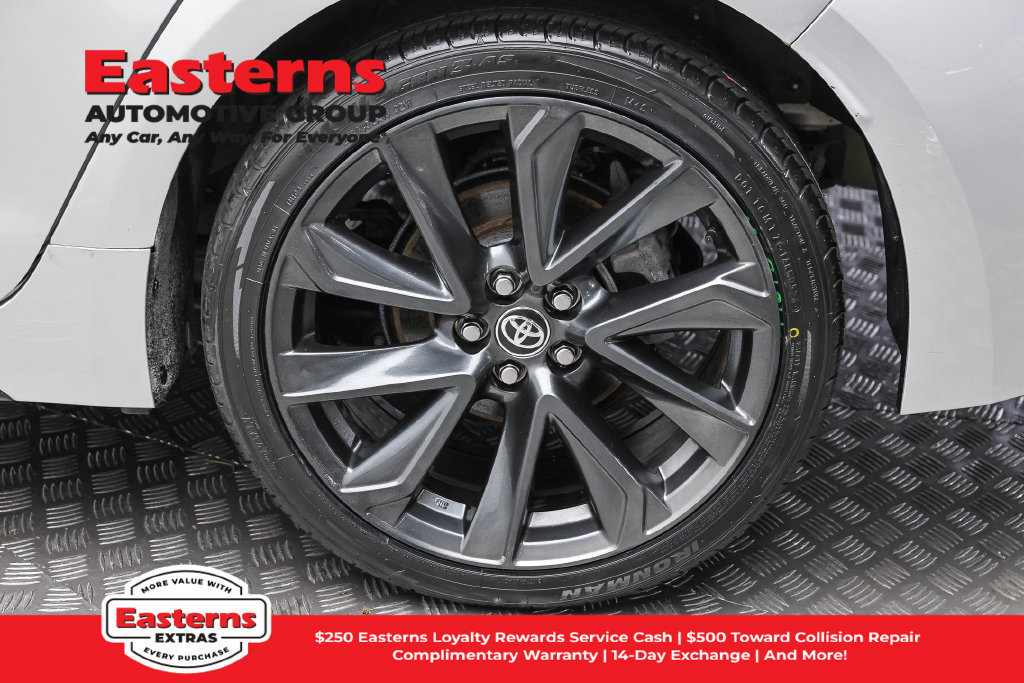 Used 2025 Toyota Corolla SE FWD image 9