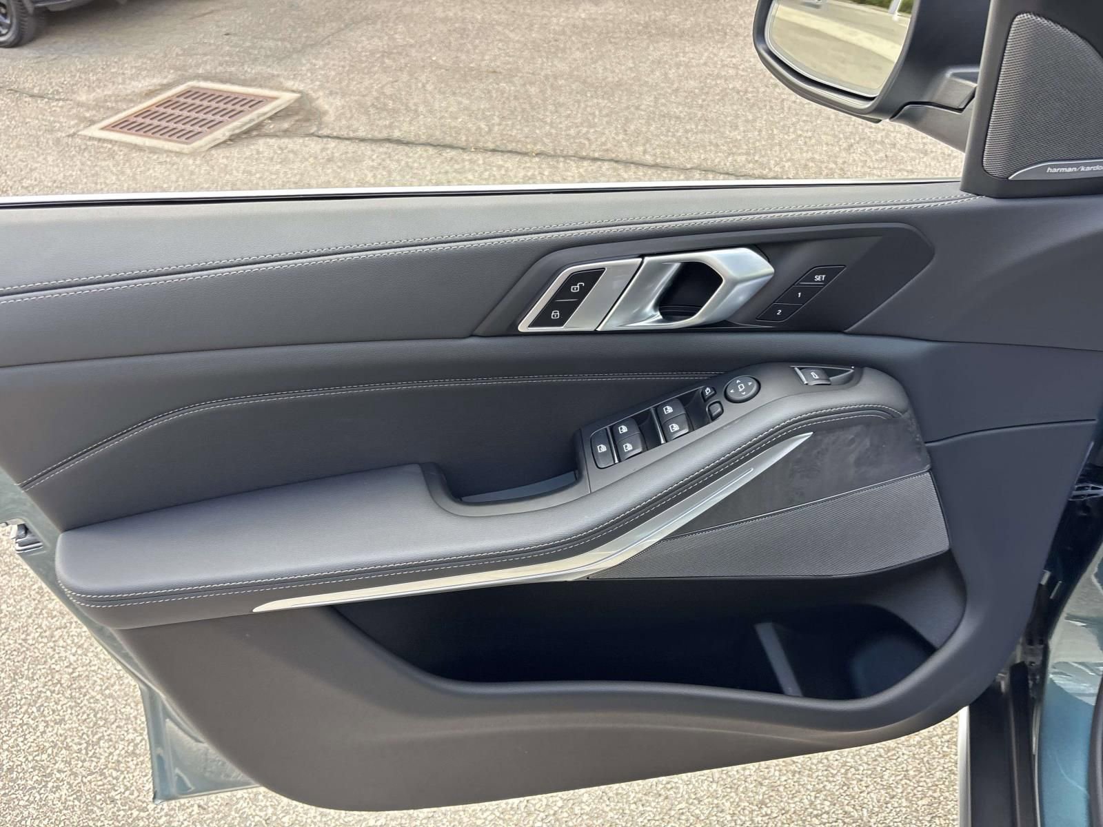 New 2026 BMW X5 xDrive40i w/ Premium Package image 11