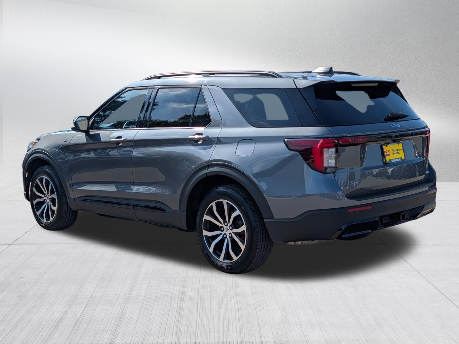 Used 2026 Ford Explorer ST-Line AWD/4WD image 5